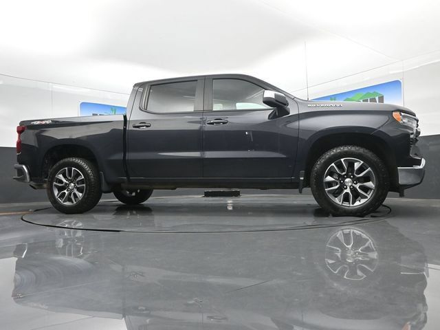 Used 2023 Chevrolet Silverado 1500 LT AWD/4WD image 20