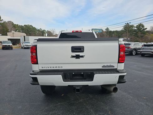 Used 2019 Chevrolet Silverado 2500 High Country w/ Duramax Plus Package image 4