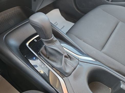 Used 2024 Toyota Corolla LE FWD image 18