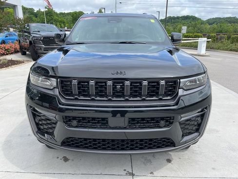 New 2026 Jeep Grand Cherokee L Limited AWD/4WD image 32