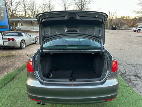 Used 2012 Volkswagen Jetta SE image 11