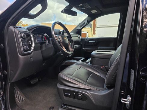 Used 2019 Chevrolet Silverado 1500 High Country w/ Z71 Off-Road Package image 14