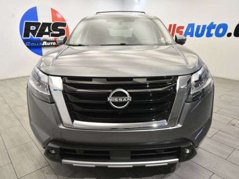 Used 2022 Nissan Pathfinder Platinum w/ Cargo Package image 8