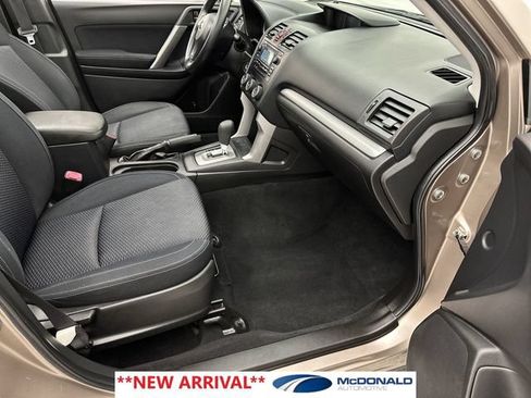 Used 2015 Subaru Forester 2.5i Premium AWD/4WD image 24