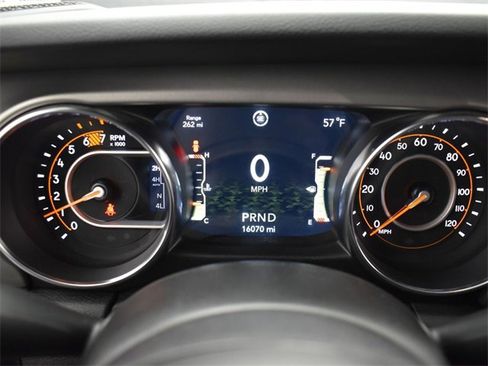 Used 2021 Jeep Wrangler Willys image 9