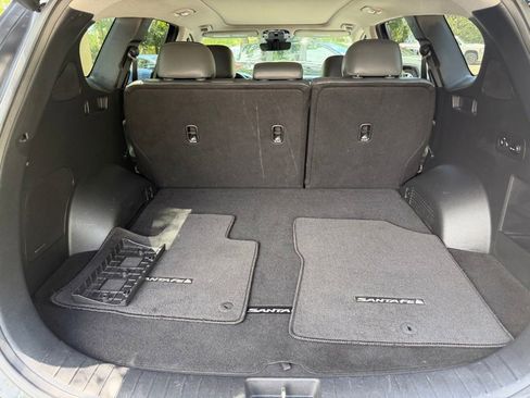 Used 2022 Hyundai Santa Fe Limited FWD image 7
