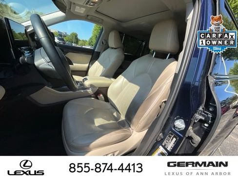 Used 2020 Toyota Highlander Limited AWD/4WD image 12