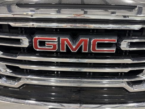 Used 2019 GMC Sierra 1500 SLT AWD/4WD image 32