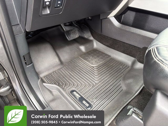 Used 2018 Ford F150 Lariat w/ Equipment Group 502A Luxury AWD/4WD image 27