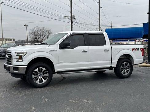Used 2015 Ford F150 XLT w/ Equipment Group 302A Luxury image 3