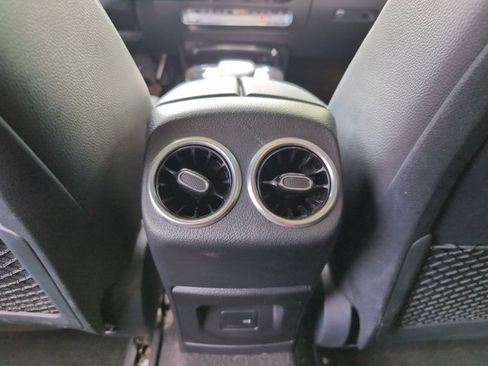 Used 2023 Mercedes-Benz CLA 250 image 23
