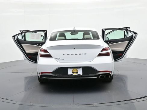 Used 2023 Genesis G70 2.0T image 27