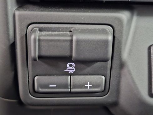 Used 2026 Chevrolet Silverado 1500 Custom AWD/4WD image 22