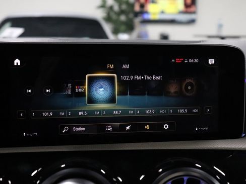 Used 2019 Mercedes-Benz A 220 w/ Premium Package image 34