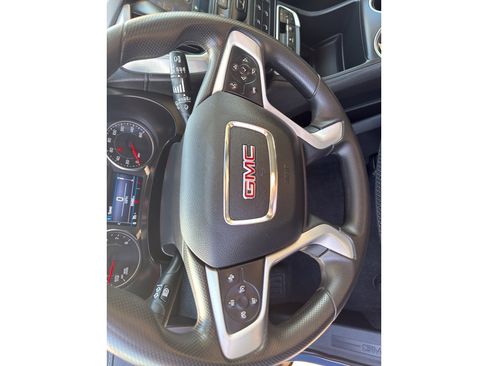 Used 2024 GMC Terrain SLE image 16