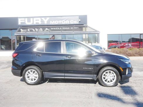 Certified 2022 Chevrolet Equinox LT image 1