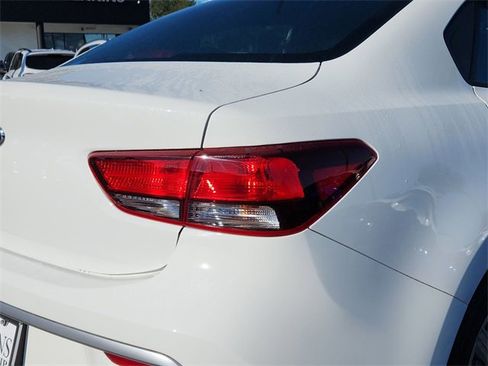 Certified 2021 Kia Rio LX image 10