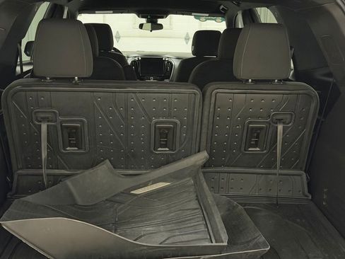 Certified 2022 Chevrolet Traverse LT w/ LPO, Floor Liner Package AWD/4WD image 19