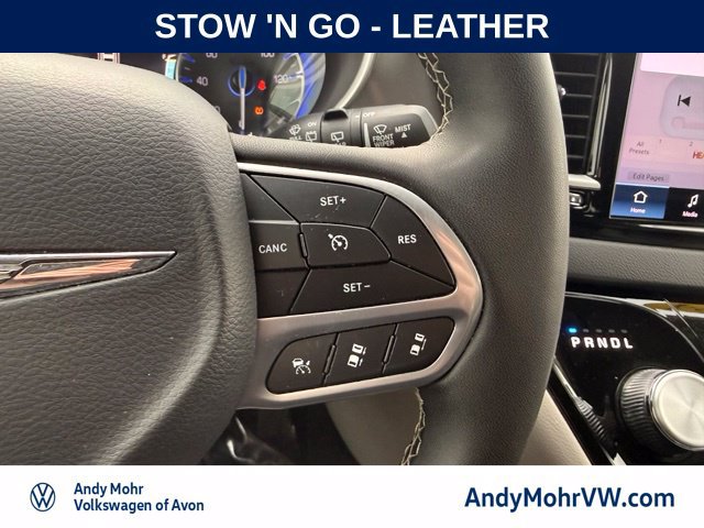 Used 2024 Chrysler Pacifica Touring-L FWD image 20