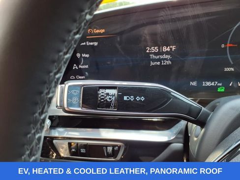 Used 2024 Cadillac Lyriq Sport image 24