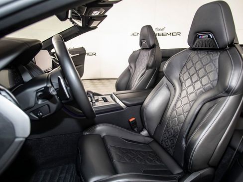 Used 2020 BMW M8 Convertible image 17