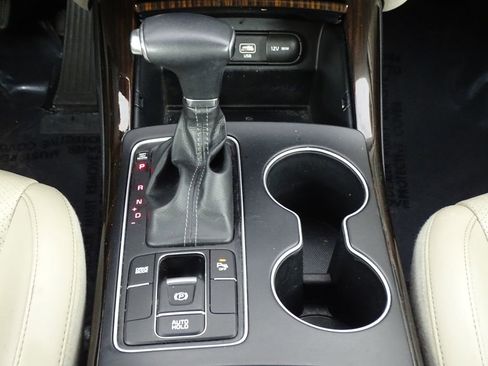 Used 2019 Kia Sorento EX image 37