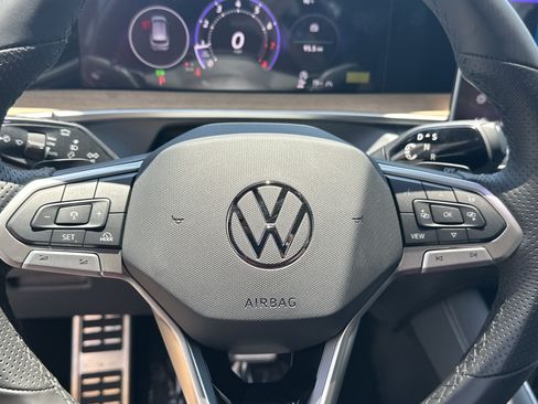 New 2026 Volkswagen Tiguan SEL R-Line AWD/4WD image 15