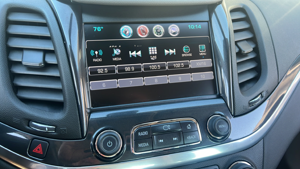Used 2019 Chevrolet Impala LT FWD image 28