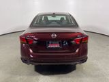 Used 2023 Nissan Altima 2.5 SV image 4