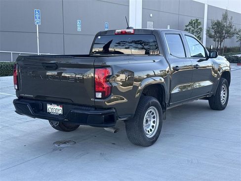 Used 2024 Chevrolet Colorado W/T image 3