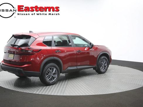 Used 2024 Nissan Rogue S AWD/4WD image 43