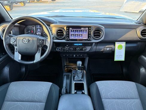 Used 2023 Toyota Tacoma TRD Sport w/ Advanced Technology Package image 18