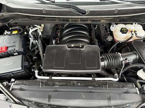 Used 2025 Chevrolet Suburban RST w/ Sun And Tow Package image 18