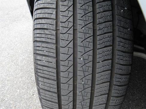 Used 2025 Mercedes-Benz GLE 450 4MATIC image 25
