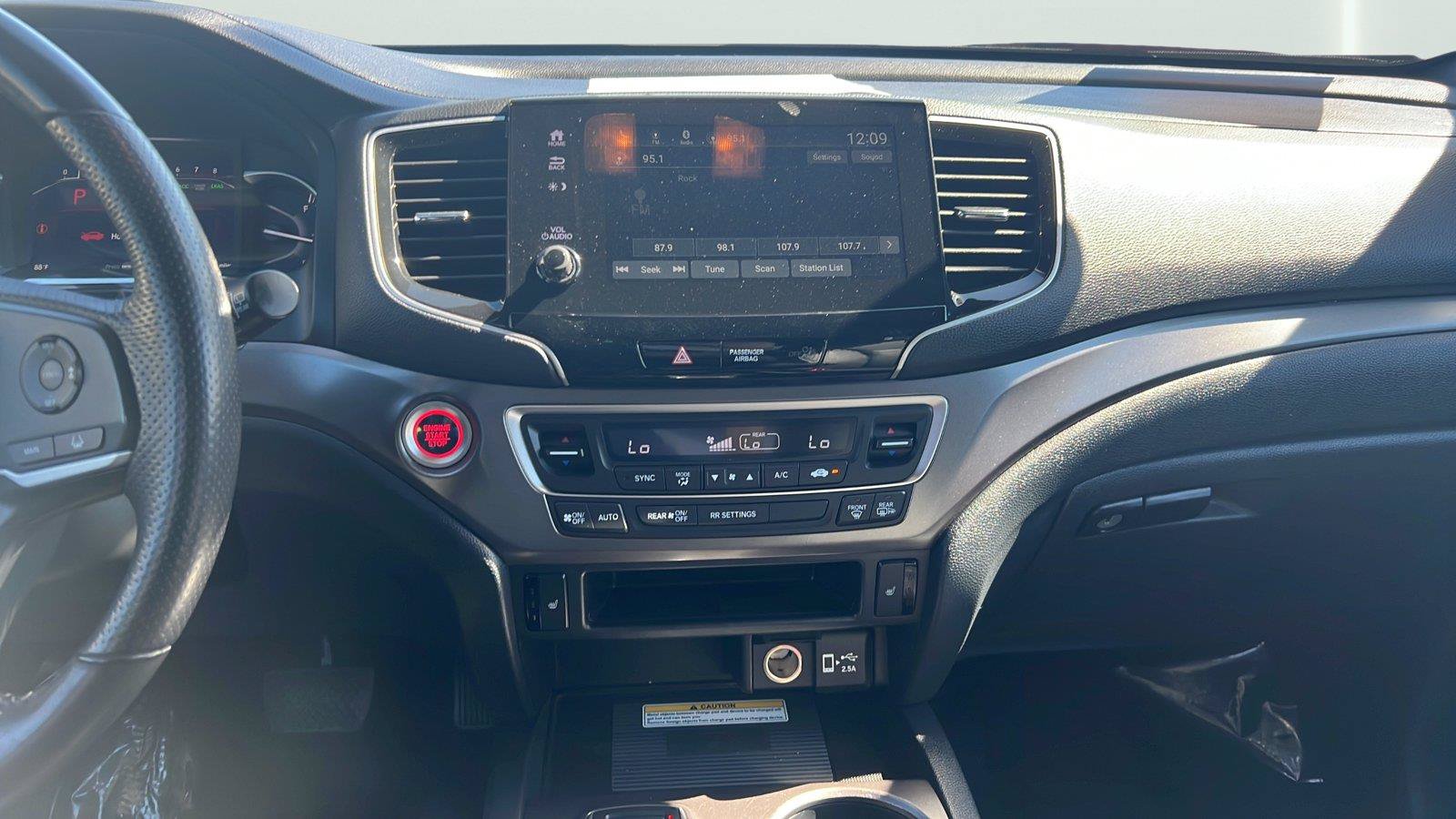 Used 2022 Honda Passport EX-L image 11