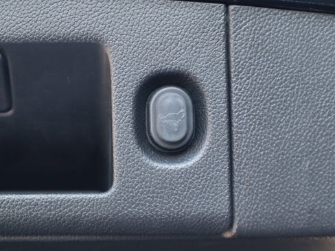 Used 2017 Chevrolet Tahoe Premier image 41