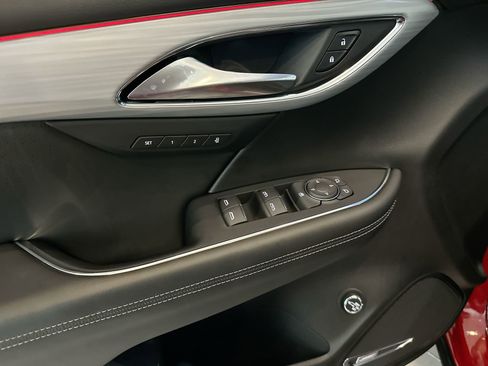 New 2025 Buick Envision Avenir image 13