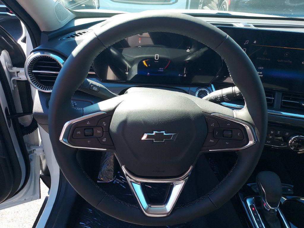 New 2026 Chevrolet Trax ACTIV w/ Sunroof Package FWD image 17