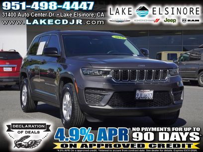 Used 2022 Jeep Grand Cherokee Laredo w/ Luxury Tech Group I