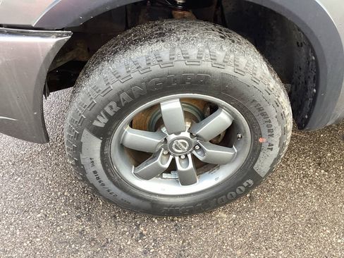 Used 2015 Nissan Titan PRO-4X AWD/4WD image 11
