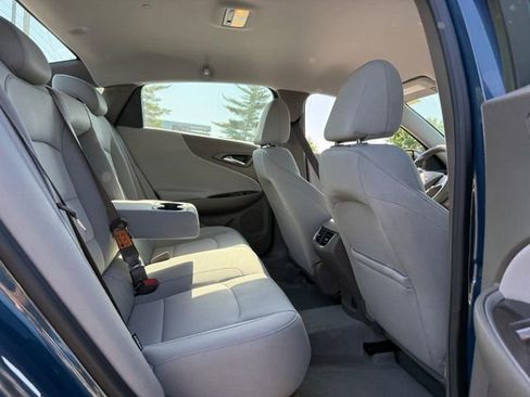Used 2024 Chevrolet Malibu LT FWD image 11