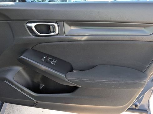 Used 2025 Honda Civic Sport image 33