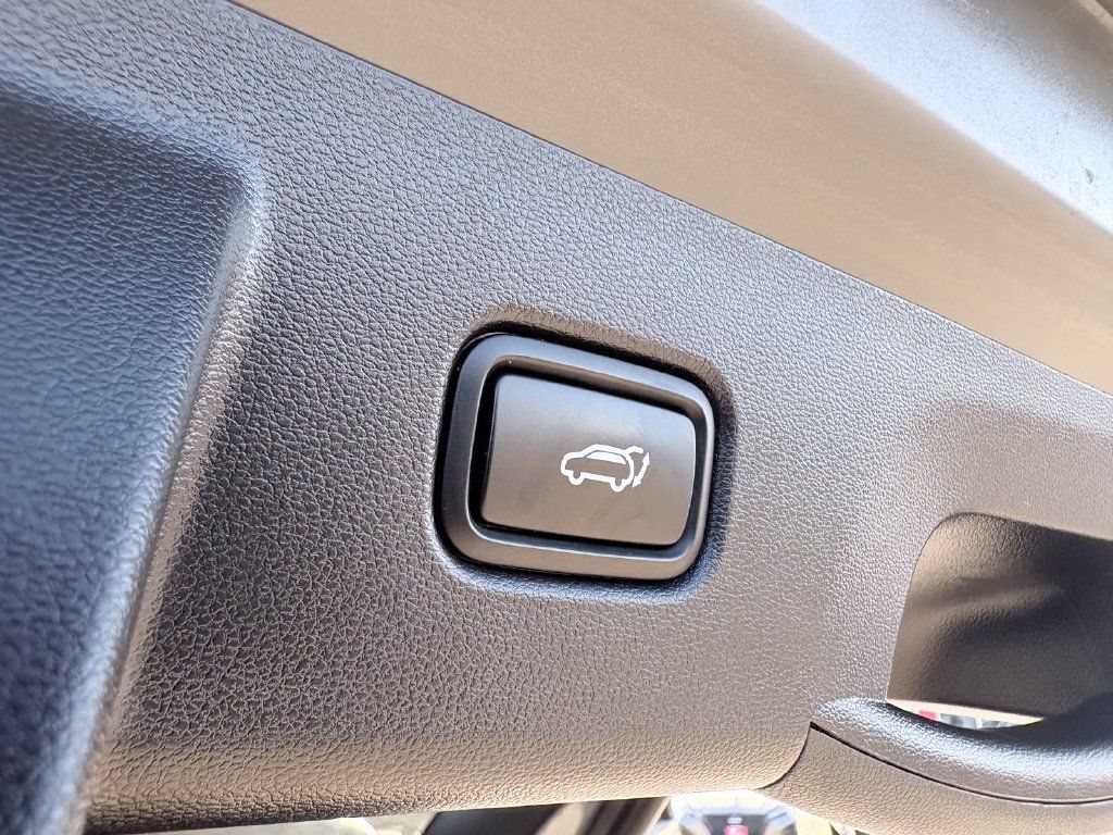 Used 2024 Hyundai Tucson SEL FWD image 25