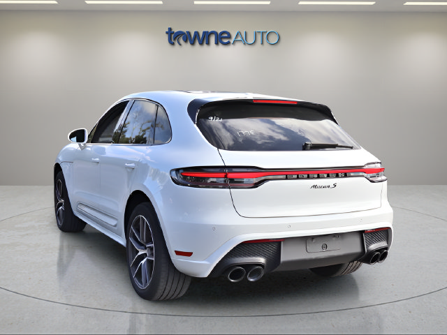 Used 2024 Porsche Macan S AWD/4WD image 3