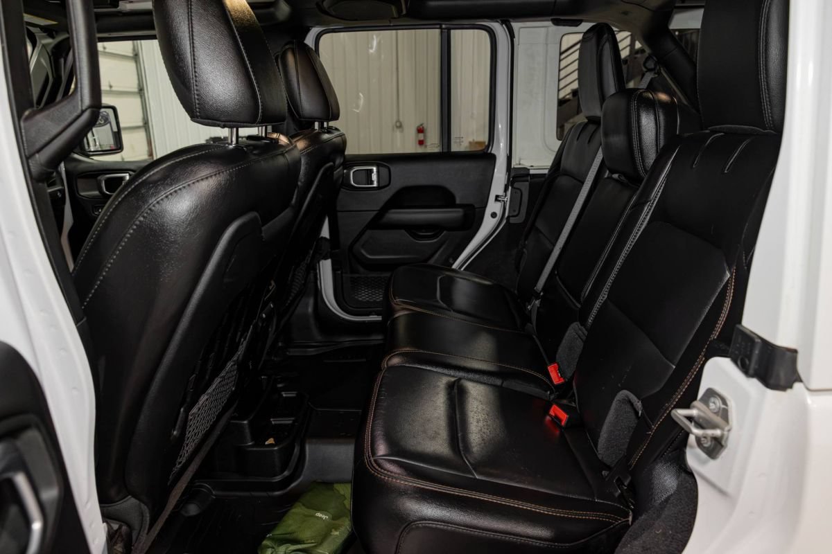 Used 2021 Jeep Wrangler Unlimited Rubicon AWD/4WD image 12
