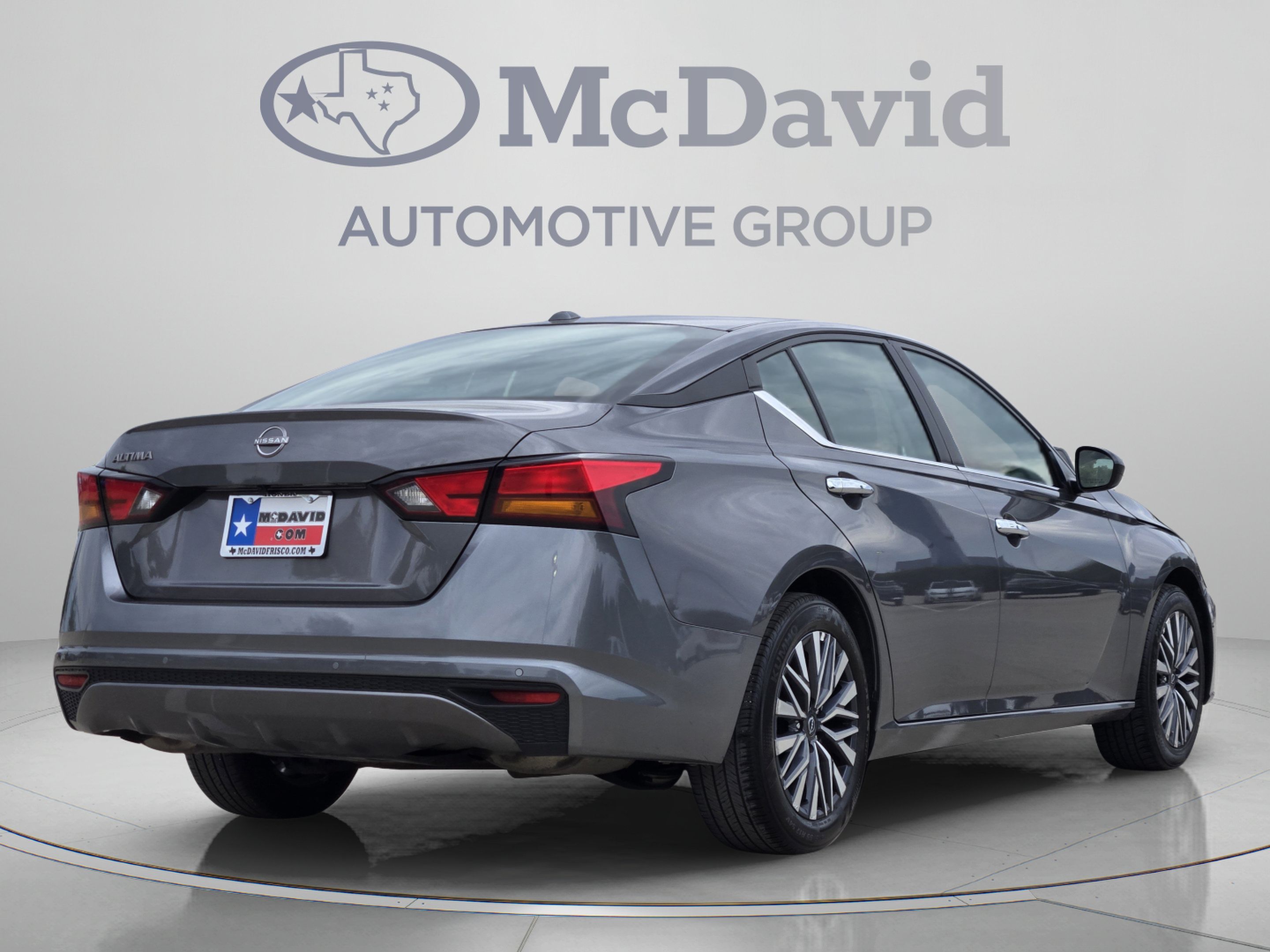 Used 2025 Nissan Altima 2.5 SV FWD image 6