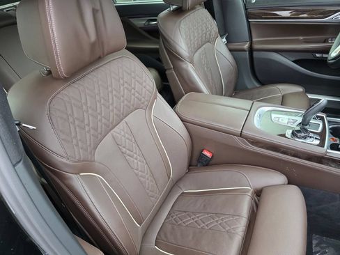 Used 2016 BMW 740i RWD image 29