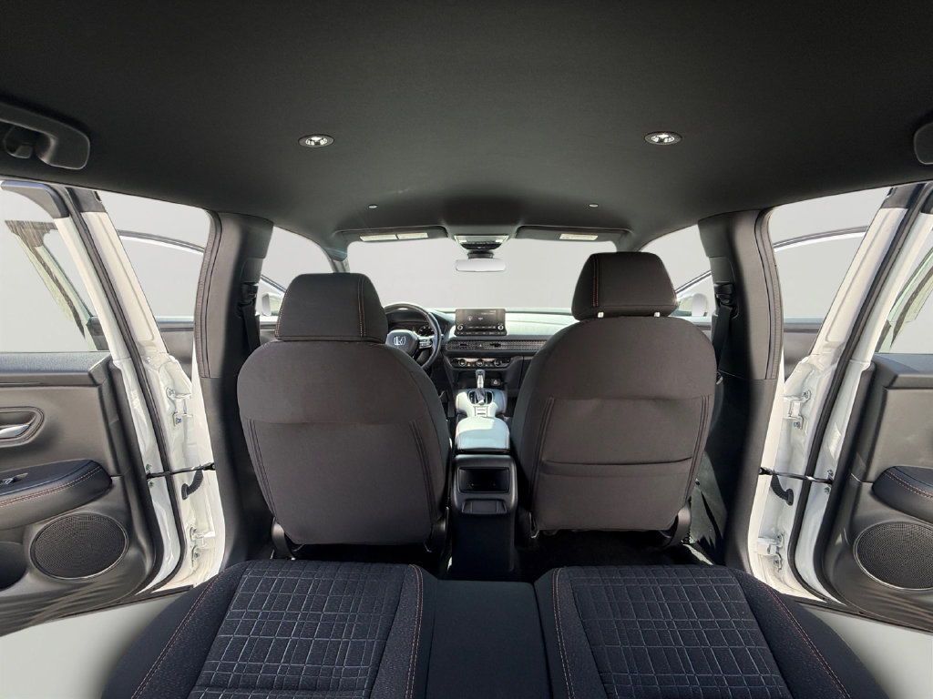 Certified 2025 Honda HR-V Sport image 28