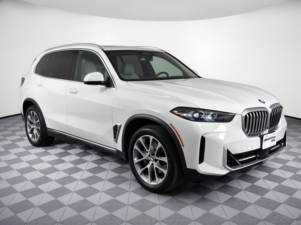 Certified 2024 BMW X5 xDrive40i w/ Parking Assistance Package AWD/4WD image 7