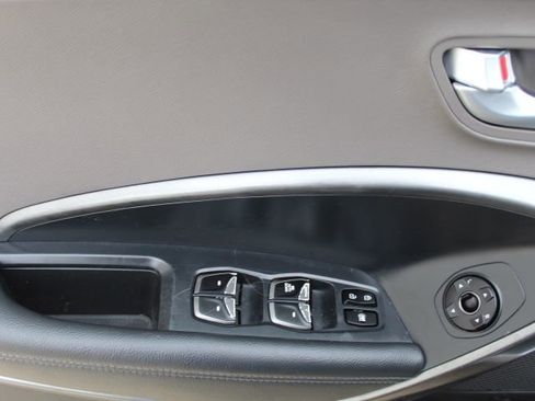 Used 2018 Hyundai Santa Fe Sport image 14